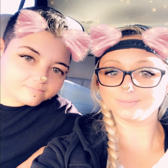 Meet your Posher, Christina - Picture 4 of 12